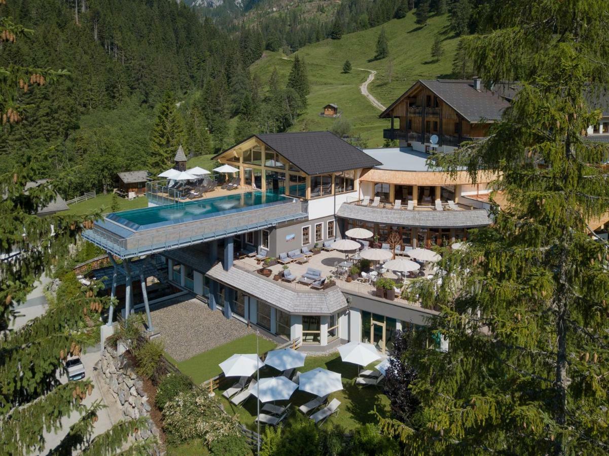 Almwellness-Resort Tuffbad Sankt Lorenzen im Lesachtal Exterior photo